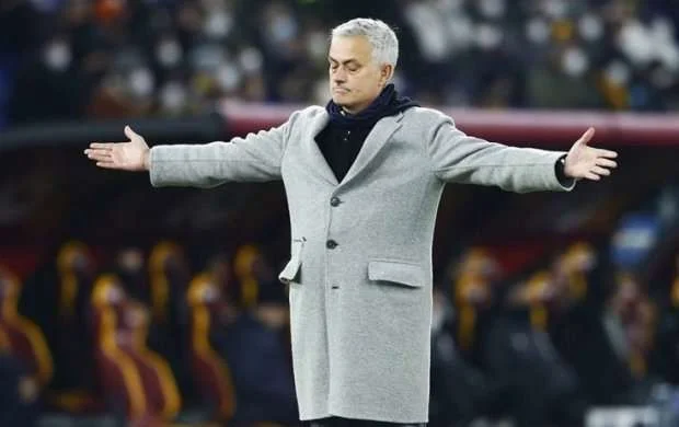Mourinyu milli barədə son qərarını verdi 