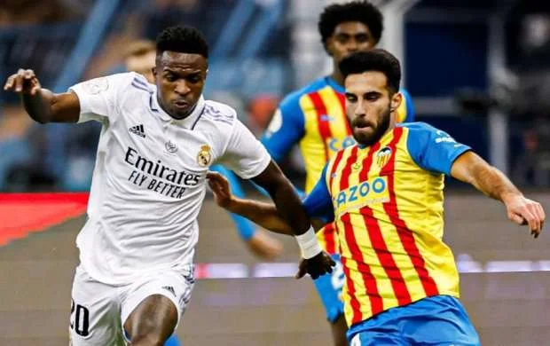 “Real” penaltilərlə finalda! 