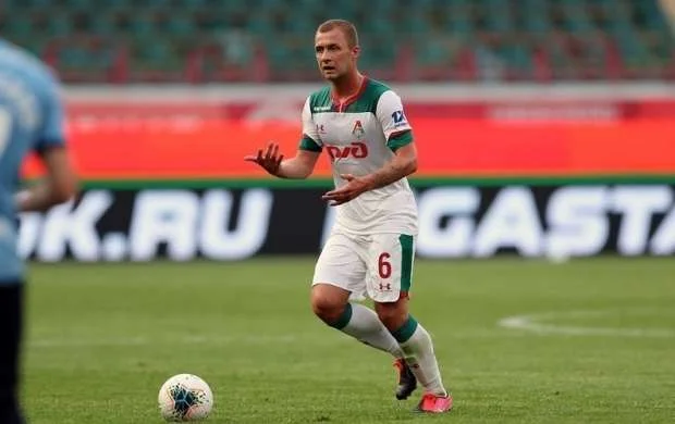 "Beşiktaş" rus futbolçu ilə maraqlanır? - Agenti "hə", prezident "yox" dedi 