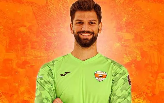 “Trabzonspor”u “Adanaspor”a dəyişdi 