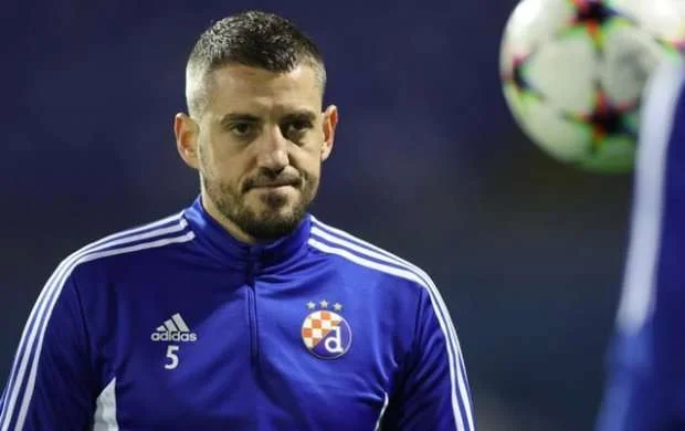 Mahir Emrelinin kapitanına bir ispan, iki ingilis klubu elçi düşdü 