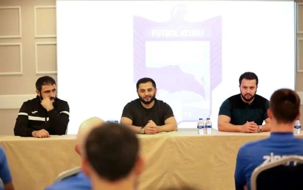 “Zirə”nin prezidenti Antalyada komanda üzvləri ilə görüşdü 