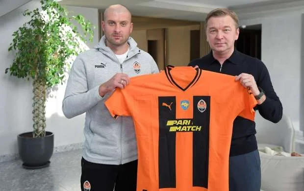 Türkiyə klubundan ayrılan futbolçu yenidən “Şaxtyor”da 