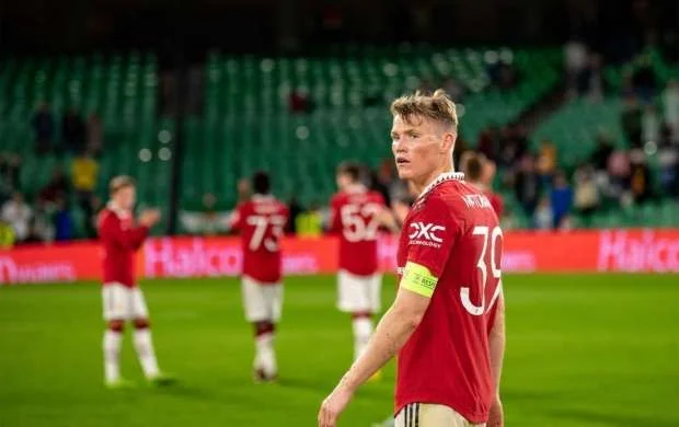 MY-nin futbolçusu "Nyukas"la keçir 