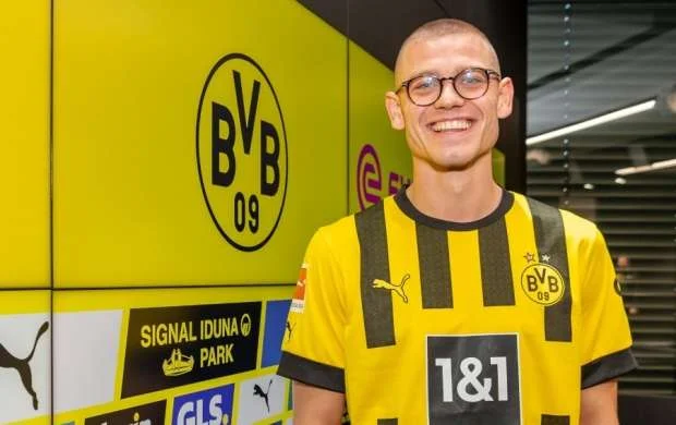 “Borussiya” onun transferi üçün 5 milyon avro ödədi 