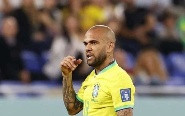 Cinsi zorakılıqda ittiham olunan Dani Alves həbs olunacaq 