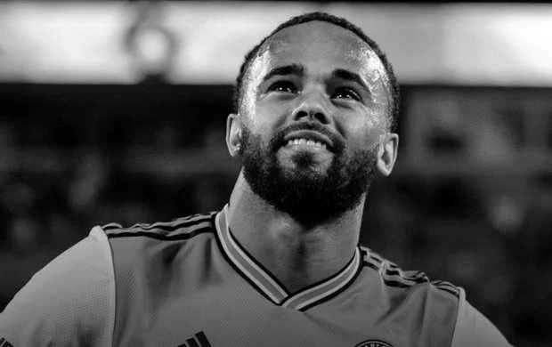 25 yaşlı ingilis futbolçu qəzada öldü 