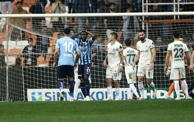 Super Liqa: Turun ilk oyununda heç-heçə 