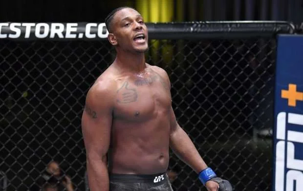 Camal Hill UFC çempionu oldu 