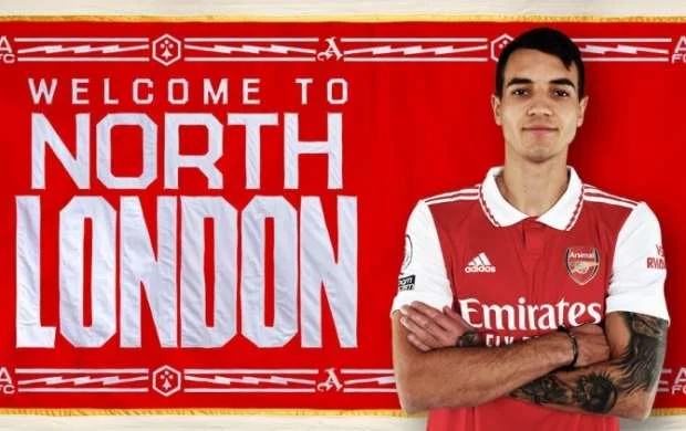 "Arsenal"da polşalı müdafiəçi - RƏSMİ 