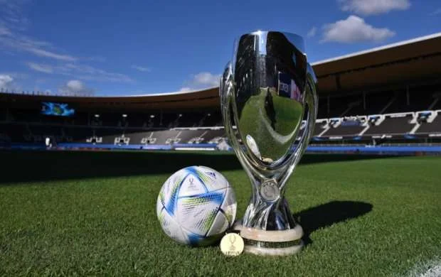 UEFA superkuboku Rusiyadan alındı - Bu ölkəyə verildi 