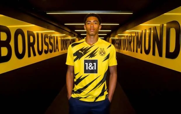 Ən çox maaş alan futbolçu kimi tarixə düşəcək - Rekord məbləğ 