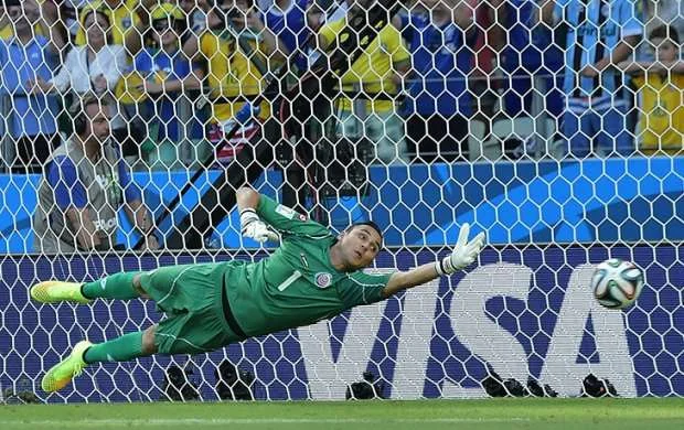 Keylor Navas İngiltərə klubuna keçir 