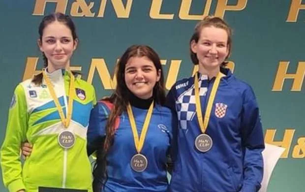 Güllə atıcımız Almaniyada qızıl medal qazandı 