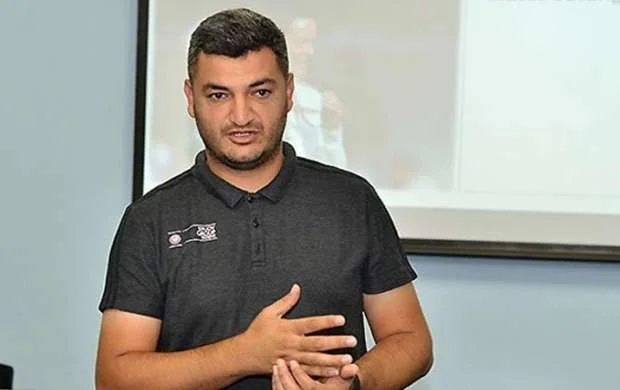 Həsənov qadın futbolunu kişilərə dəyişdi - Özü açıqladı 