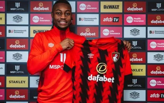 Premyer Liqa klubunda 10 milyonluq hücumçu 