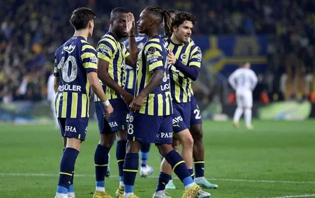 “Fənərbağça”dan darmadağın 