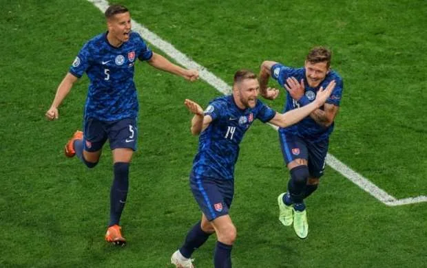 "İnter" Şkrinyarı PSJ-yə bu səbəbdən satmadı 