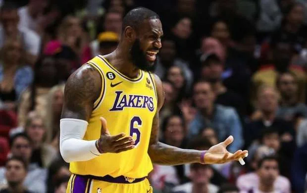 Lebron Ceyms yeni rekorda imza atdı 