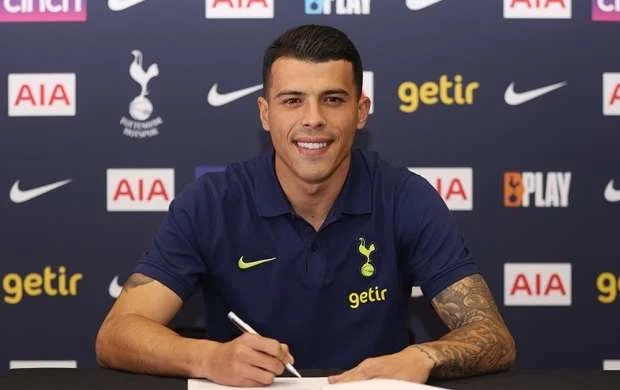 “Tottenhem” ispan futbolçunun birini gətirib, digərini göndərdi 