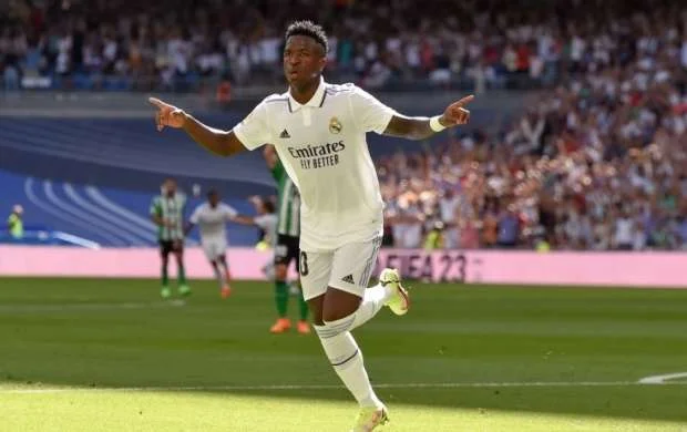 "Real Madrid"in ulduzu yubiley matçına çıxdı 