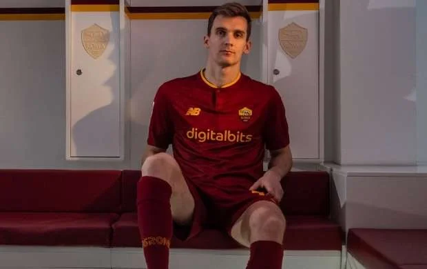 Paytaxt klubu ispan futbolçu ilə gücləndi 