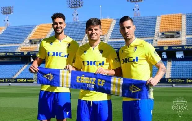 İspaniya klubunda yeni futbolçular 