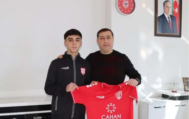 "Araz Naxçıvan"dan növbəti transfer - RƏSMİ 