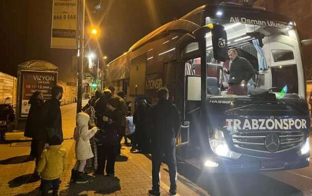 "Trabzonspor" avtobusunu zəlzələ qurbanlarına ayırdı 