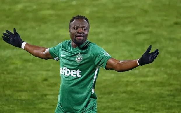 "Dinamo Zaqreb" Emrelinin əvəzinə bu məbləğə hücumçu alır 
