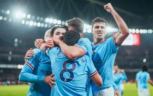 İPL: “Arsenal” liderliyi “Mançester Siti”yə təhvil verdi 