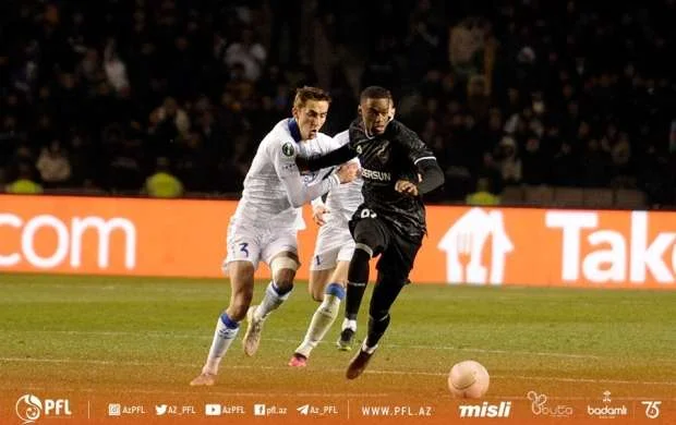 Adama Diakabi: “Azarkeşlərin etdiyi xoşuma gəldi” 