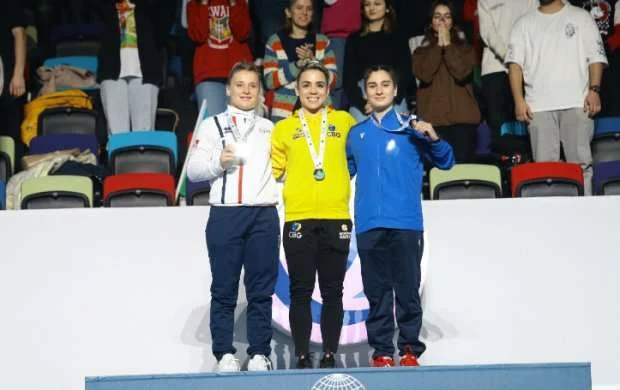 Selcan Mahsudovadan dünya kubokunda bürünc medal 