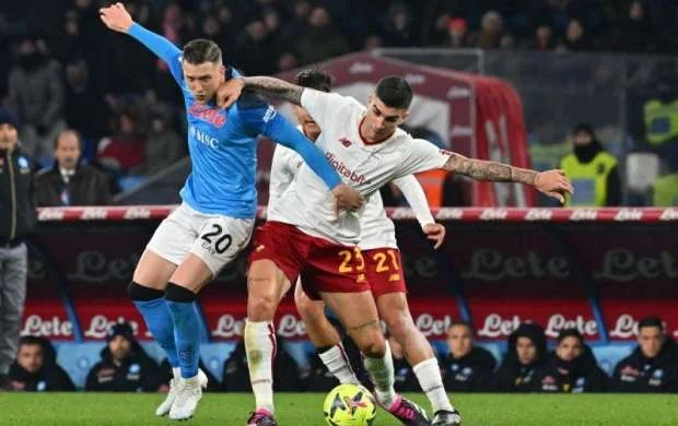 Günün transfer xəbərləri: "Liverpul"un hədəfində olan futbolçu klubunu dəyişir 