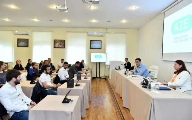 Fərid Qayıbov fevralda uğur qazanan idmançılarla görüşdü 
