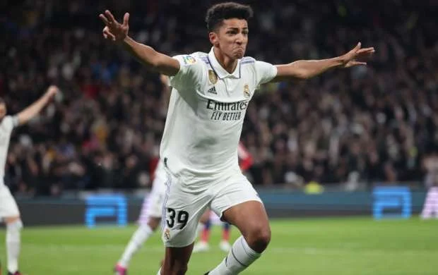 Madrid derbisində qol vuran ən gənc futbolçu 