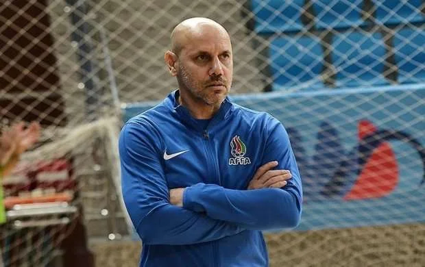 Alesio brifinq keçirəcək 
