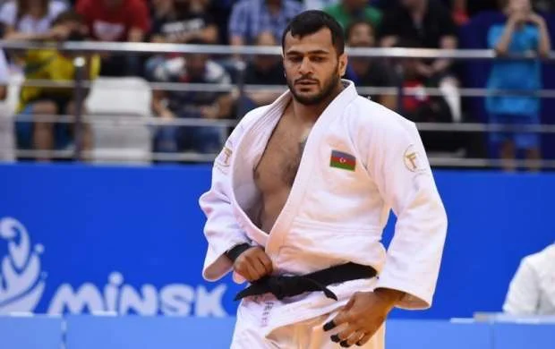 Elmar Qasımov karyerasını bitirdi 