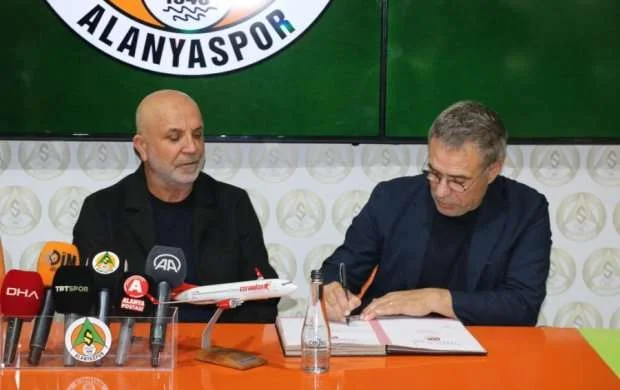 Türkiyə klubunda yeni baş məşqçi 