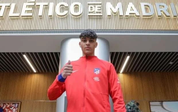 "Atletiko Madrid" gənc futbolçu ilə müqaviləni yenilədi 