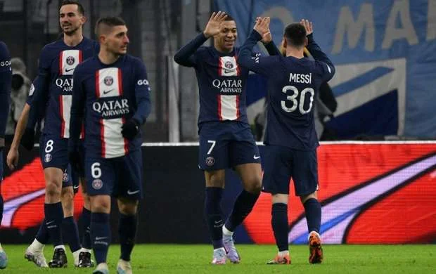 Liqa 1: PSJ 3 xalı 4 qolla qazandı 
