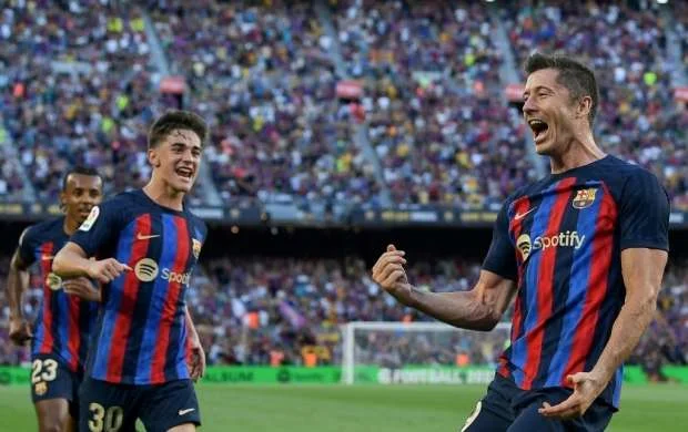 "Barselona"nın 10 il əvvəlki "tiki-taka"sı bu gün işləməz" - Robert Levandovski 