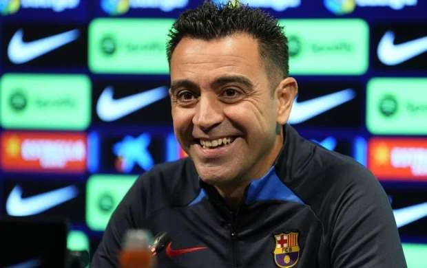 Xavi ilə müqavilə yenilənəcək 