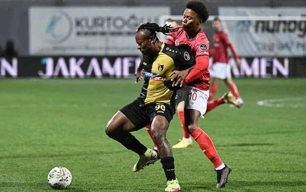 Super Liqa: “Sivasspor” darmadağına üzüldü 