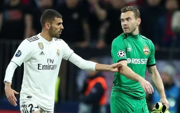 "Real"ın futbolçusu niyə "Barselona"nı seçməyib? - Özü dedi 