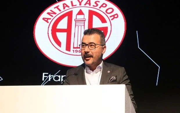 Super Liqada daha bir klubun prezidenti istefa verdi 