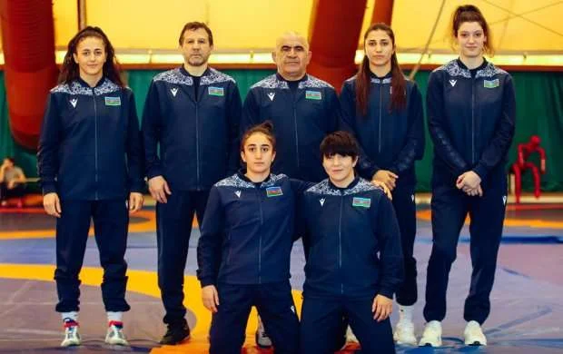 Azərbaycanın iki qadın güləşçisi üçün AÇ-də “bürünc” şans 