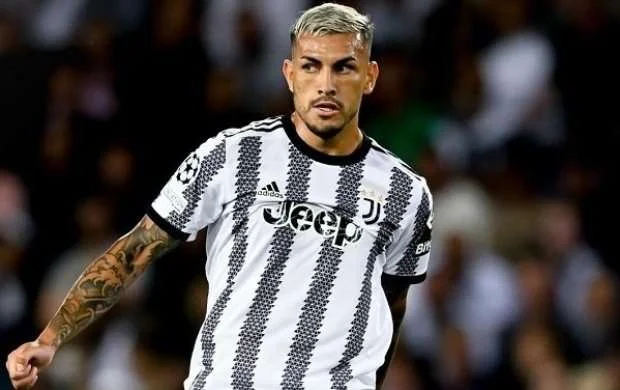 Dünya çempionu Madrid klubuna keçir 
