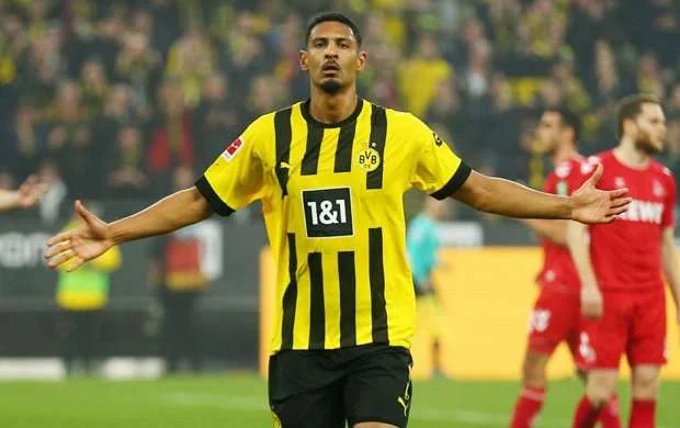 Bundesliqa: “Borussiya” 3 xalı 6 qolla qazandı 
