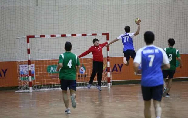 Ölkə çempionatında növbəti oyunlar keçirildi 